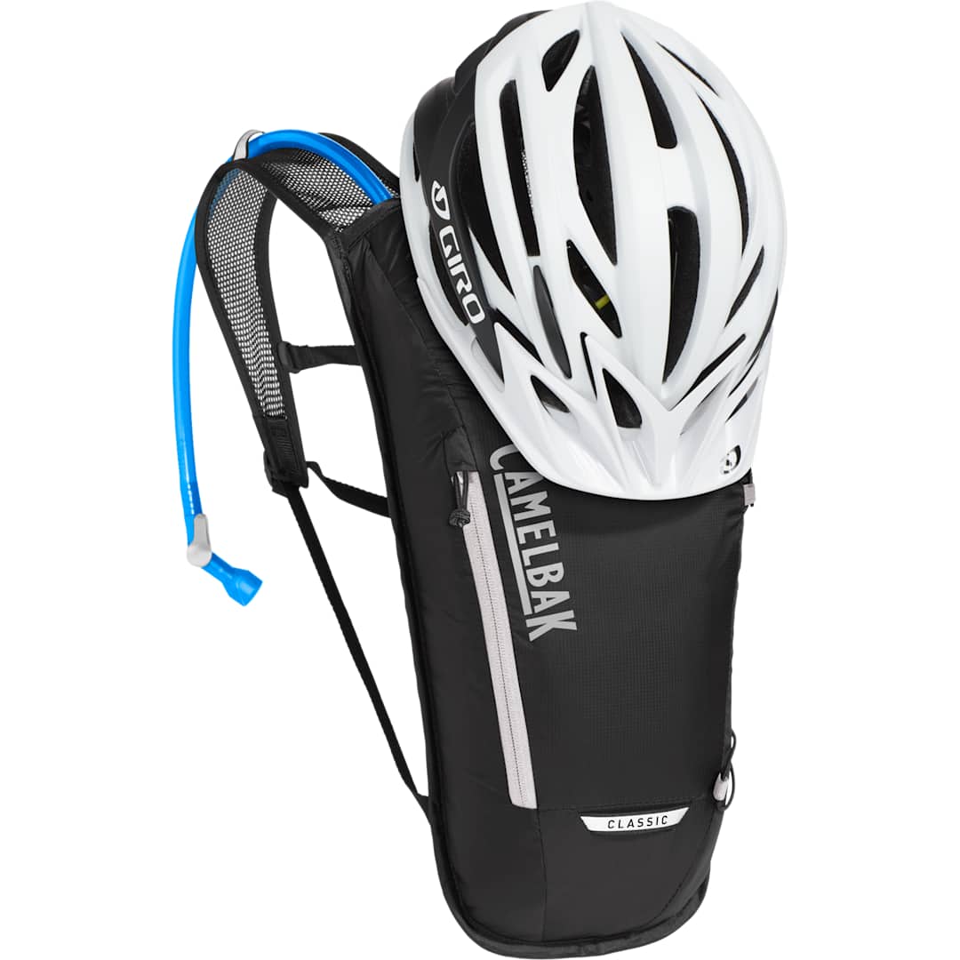 Black Camelbak Classic Light 70 oz Pack plain