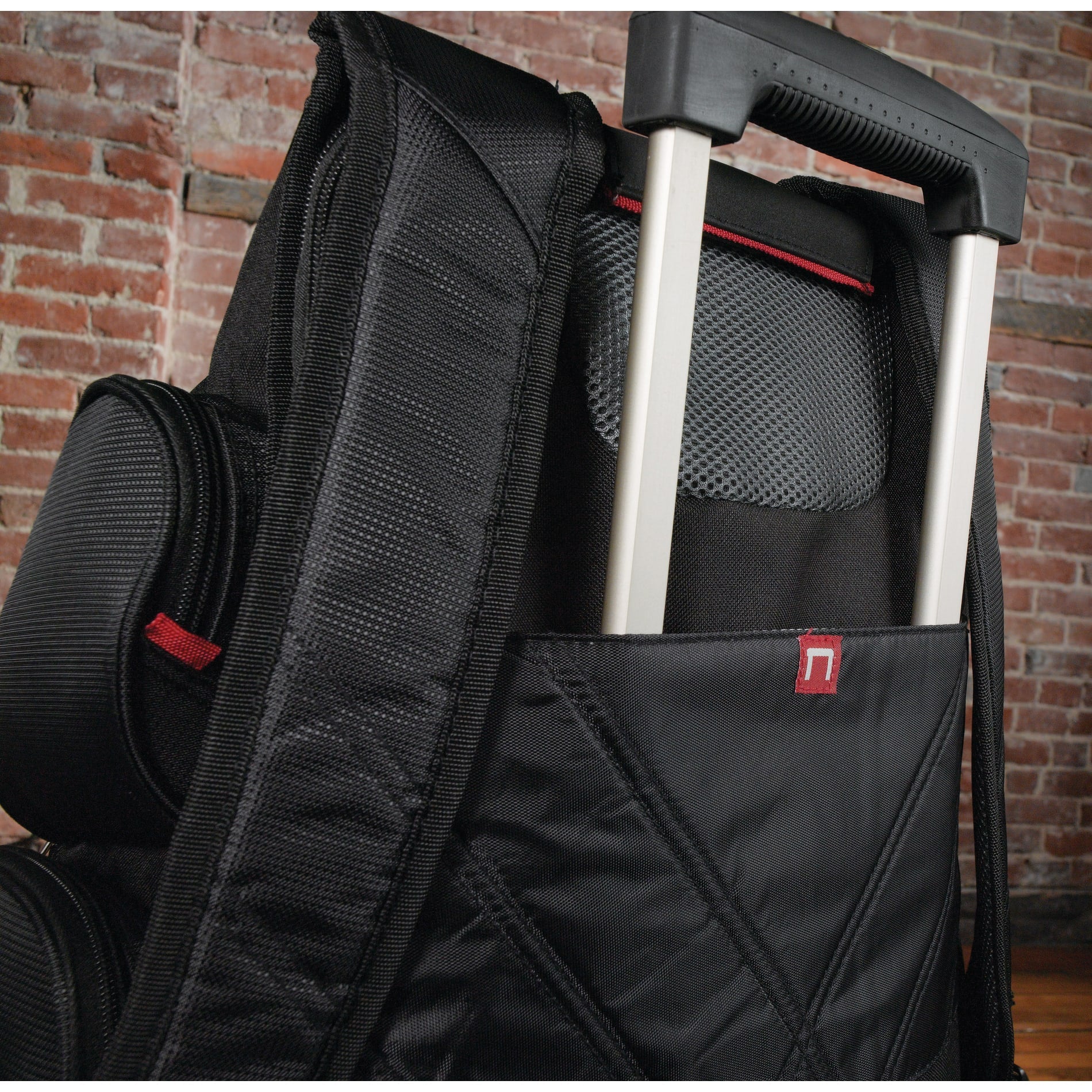 Black elleven™ TSA 17" Computer Backpack