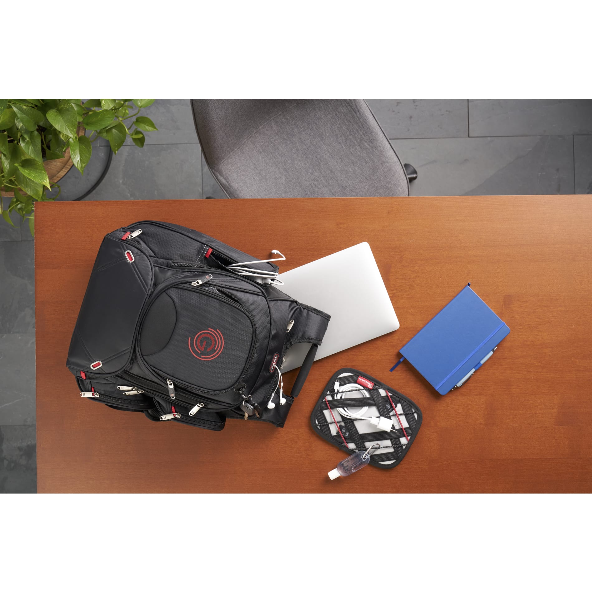 Black elleven™ TSA 17" Computer Backpack