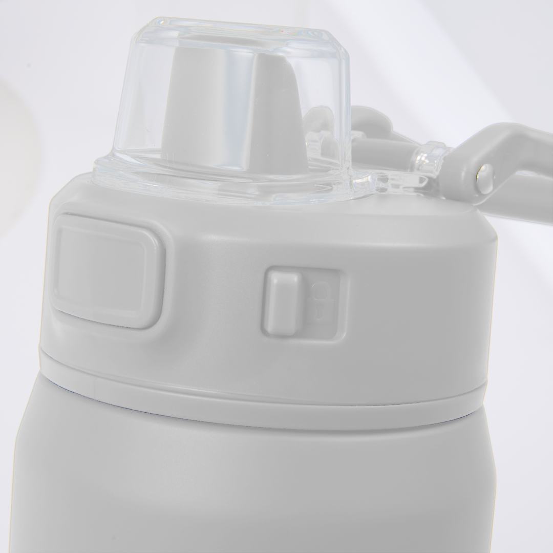 Front View of White Canyon Recycled Stainless Steel Bottle 30oz